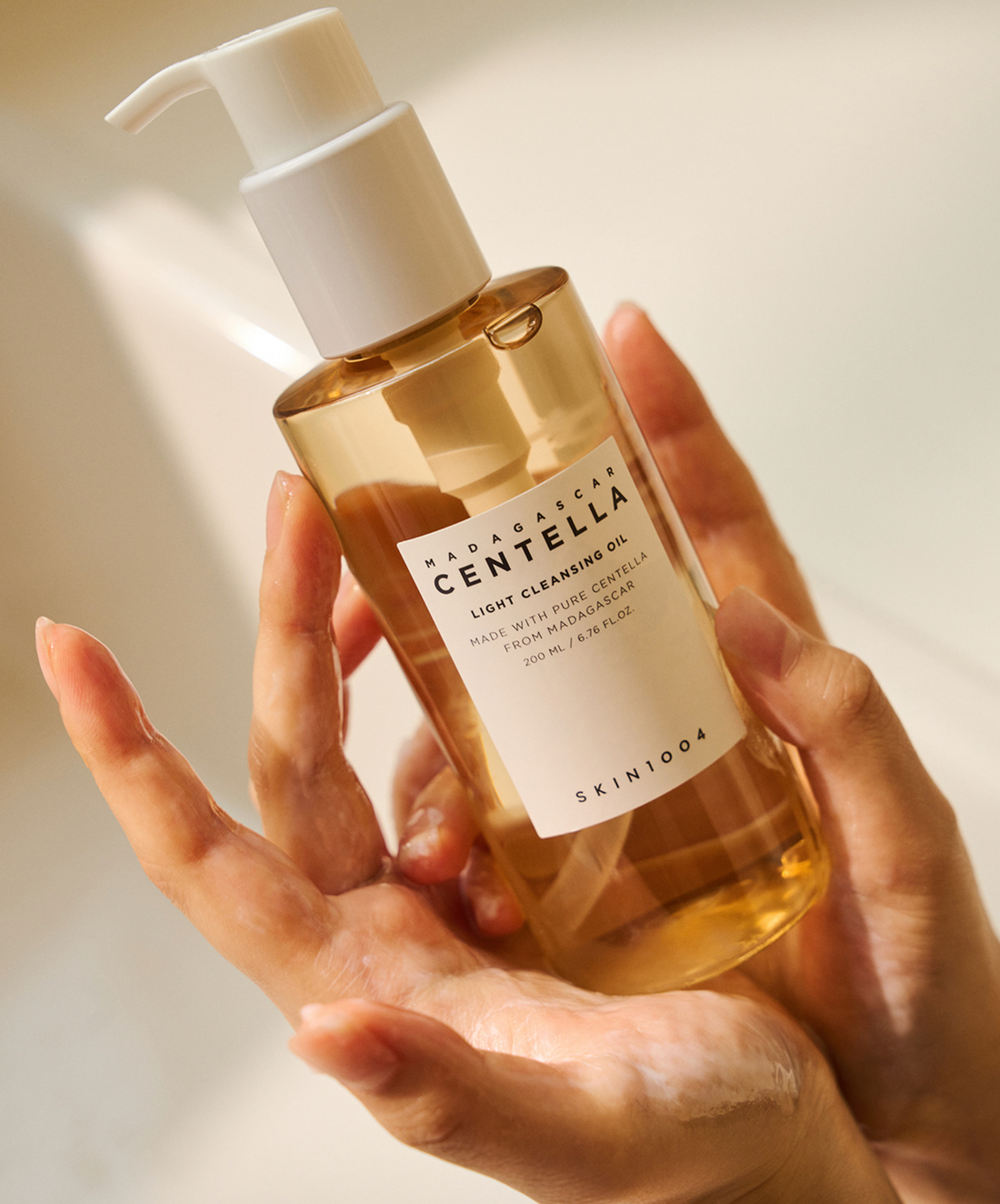 SKIN1004 – Huile Démaquillante Légère à la Centella de Madagascar (200 ml)